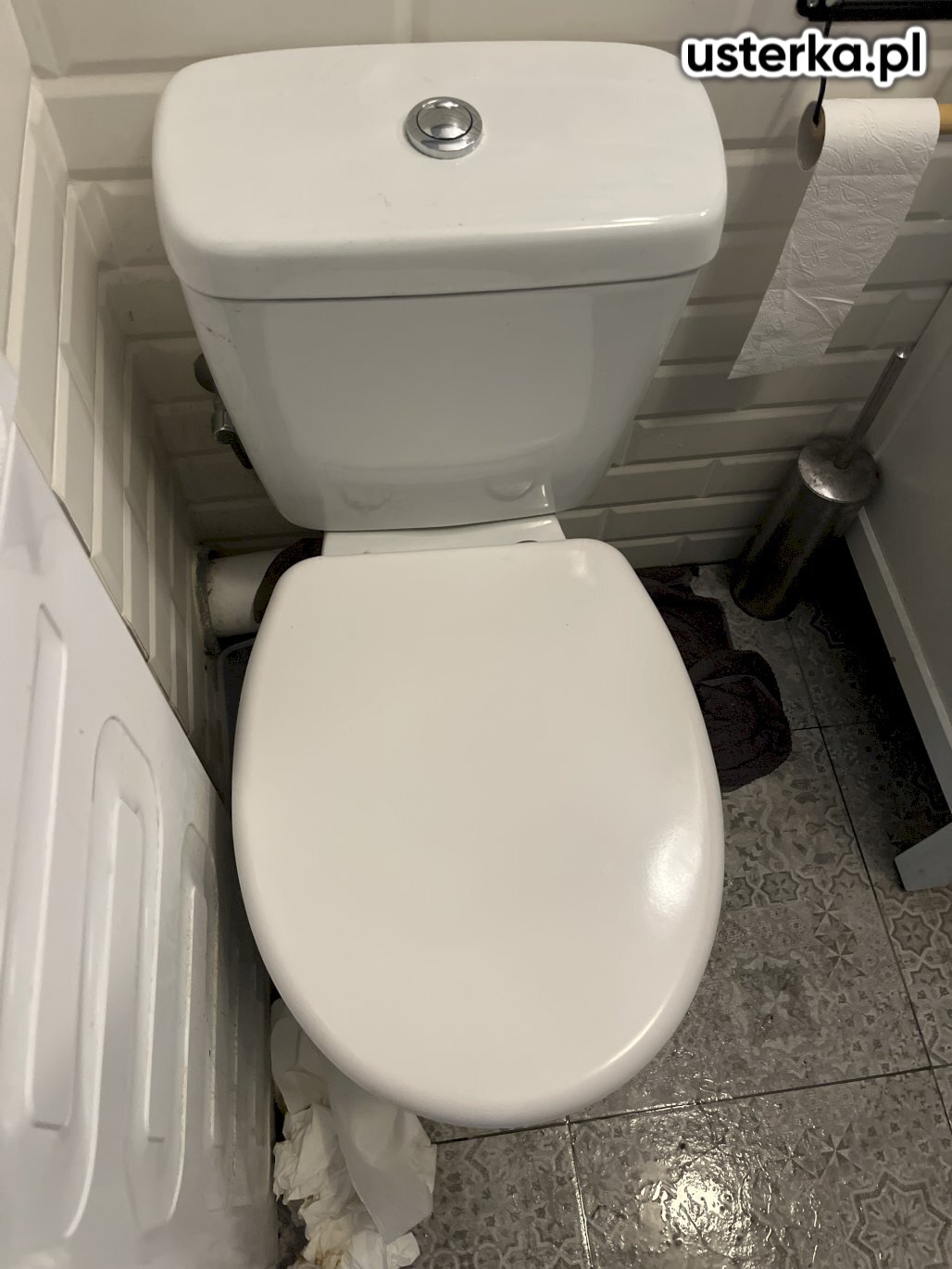 Usunięto wyciek poprzez wymianę uszczelki pod zaworem spustowym oraz uszczelek śrub mocujących zbiornik.