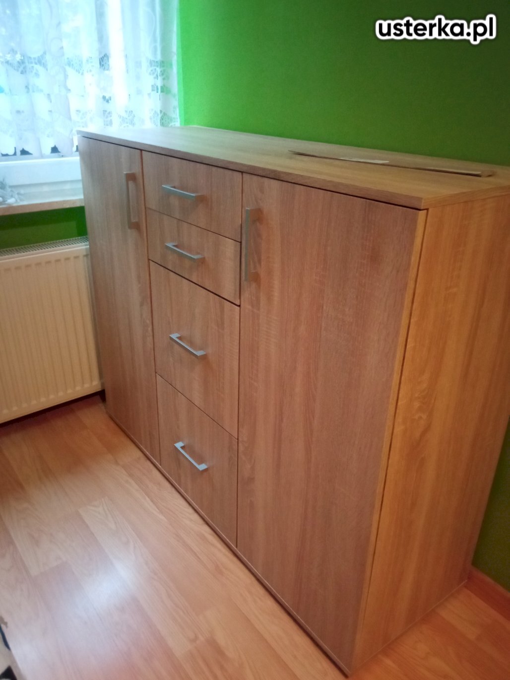 Montaż komody oraz szafki na książki do pokoju dziecka.